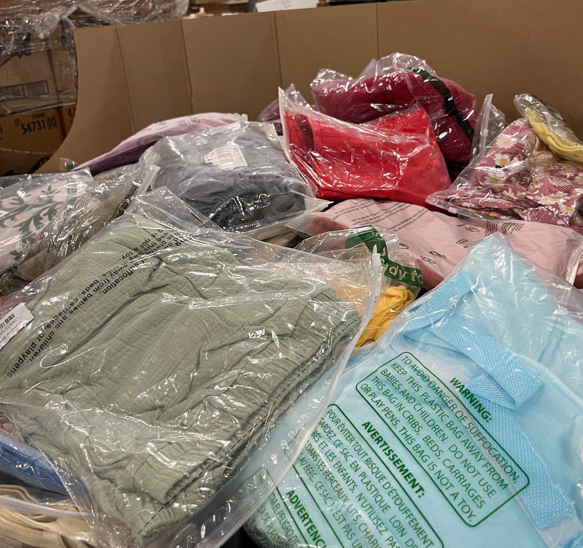 Amazon Clothing Pallet ( Apparel )